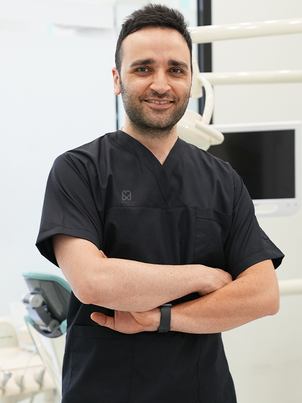 دکتر رضا بیرق دندانپزشک مشهد
